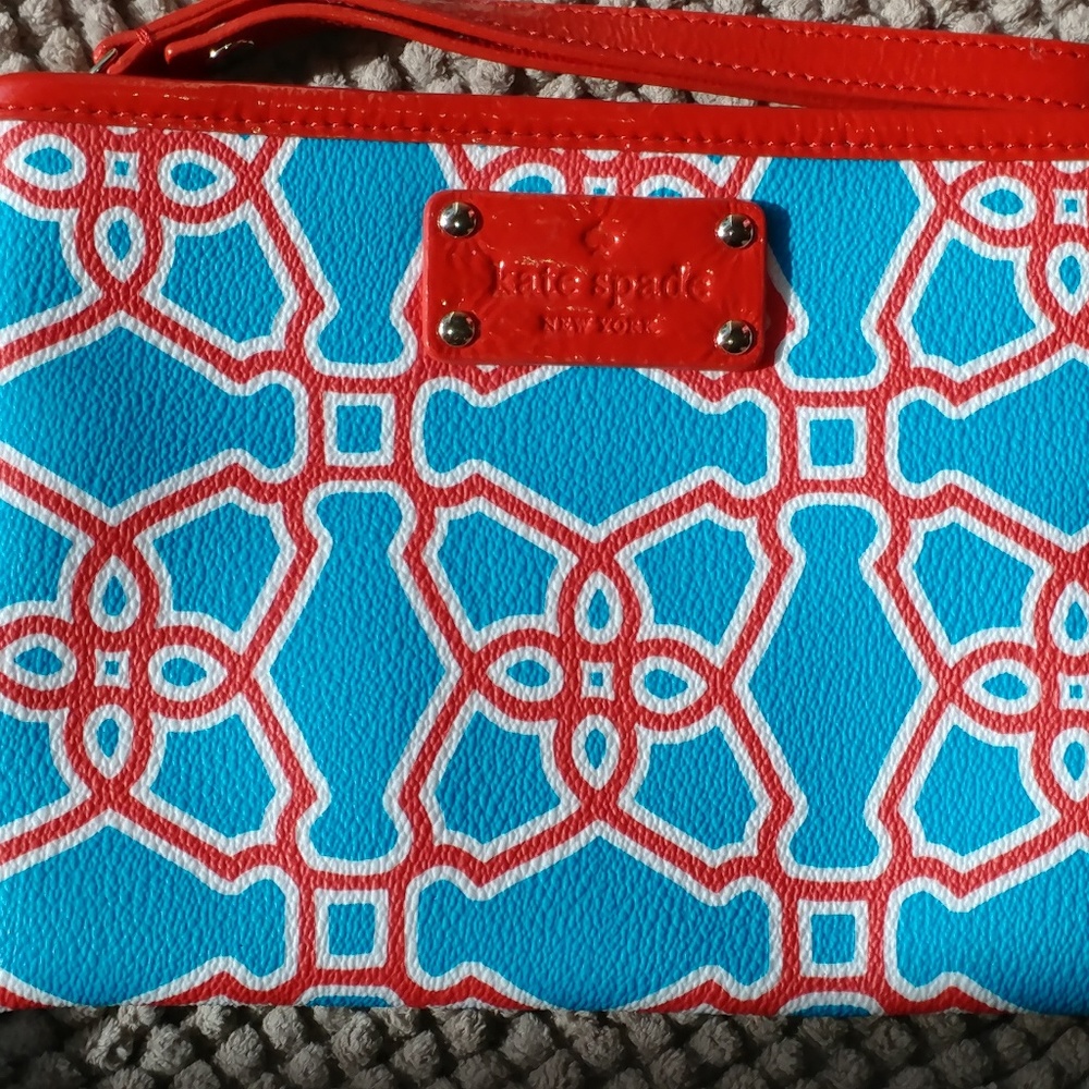 Kate Spade zipper wristlet large